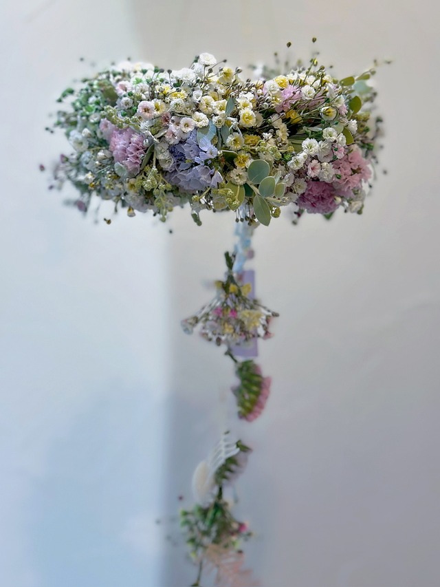 お花の絨毯スワッグ