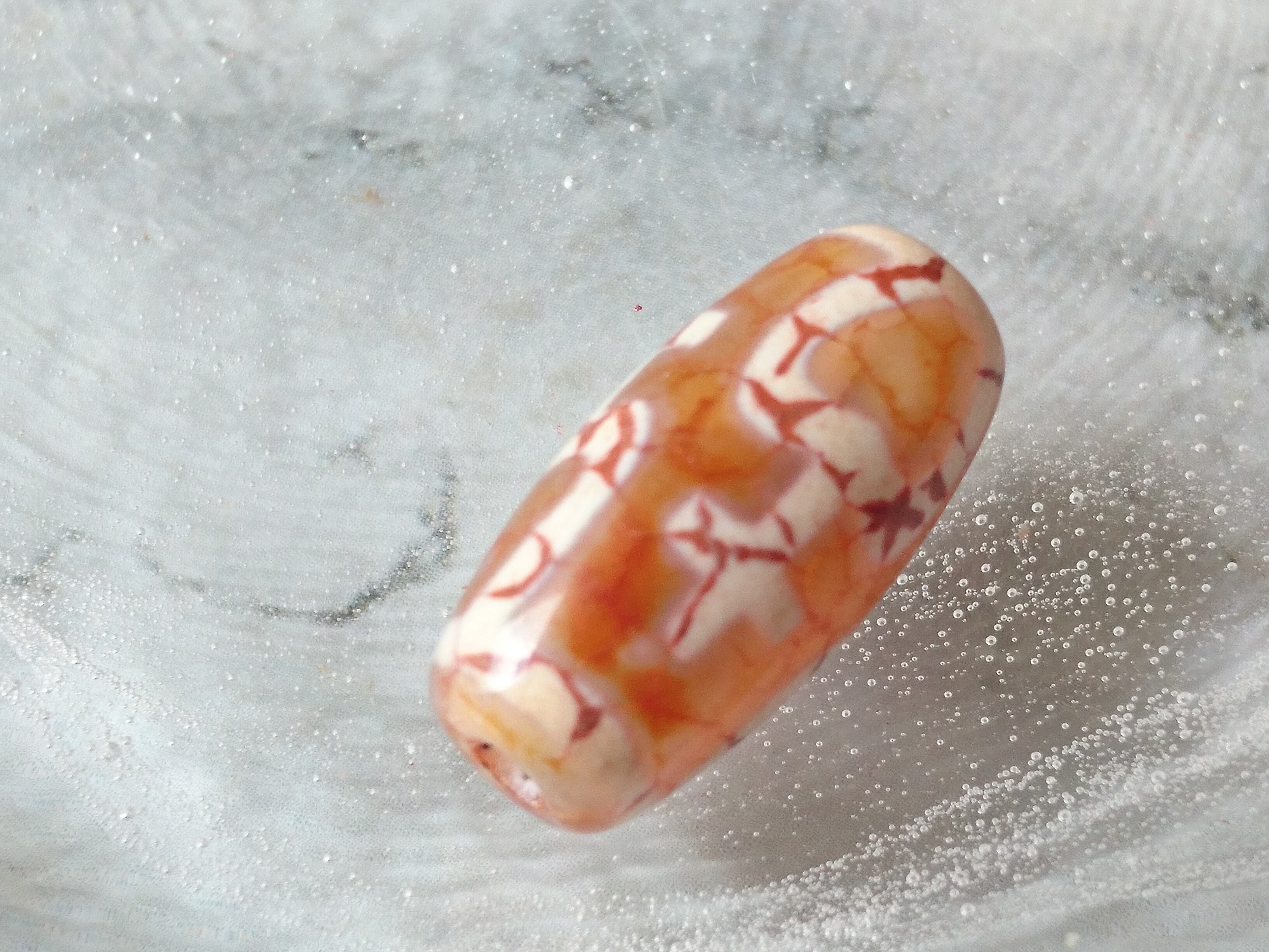 カルセドニー(玉髄)から作られた上肯龍紋天珠とは 極上✨ カルセドニー(玉髄)から作られた上肯龍紋天珠とは 極上✨