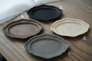 太田 一永  作品  / 鹿革のトレー花（小）無地