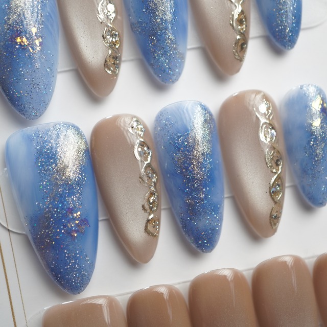 【#667】繰返し使える15枚セット【プレミアム】ネイルチップ／ブルー ベージュ／ロングアーモンド／XY227