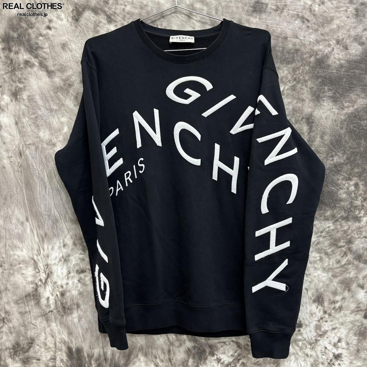GIVENCHY/ジバンシィ エンブロイダリーロゴスウェット 