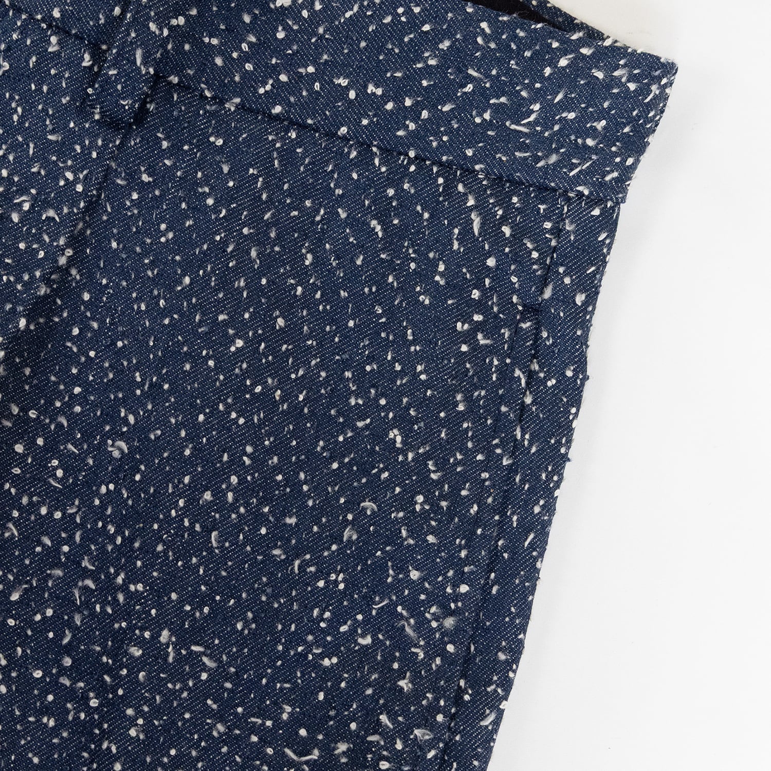 UNEEK BASEMNT - Discover independent style.