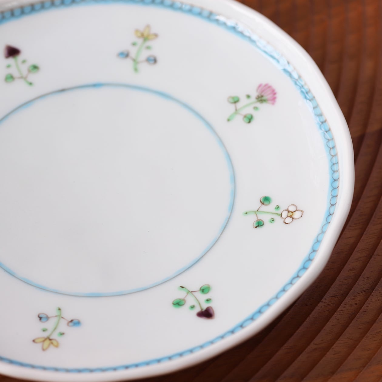 うつわ藍水 ｜ 6寸皿（約18cm） 花暦（4色）｜ 波佐見焼 | にっこう