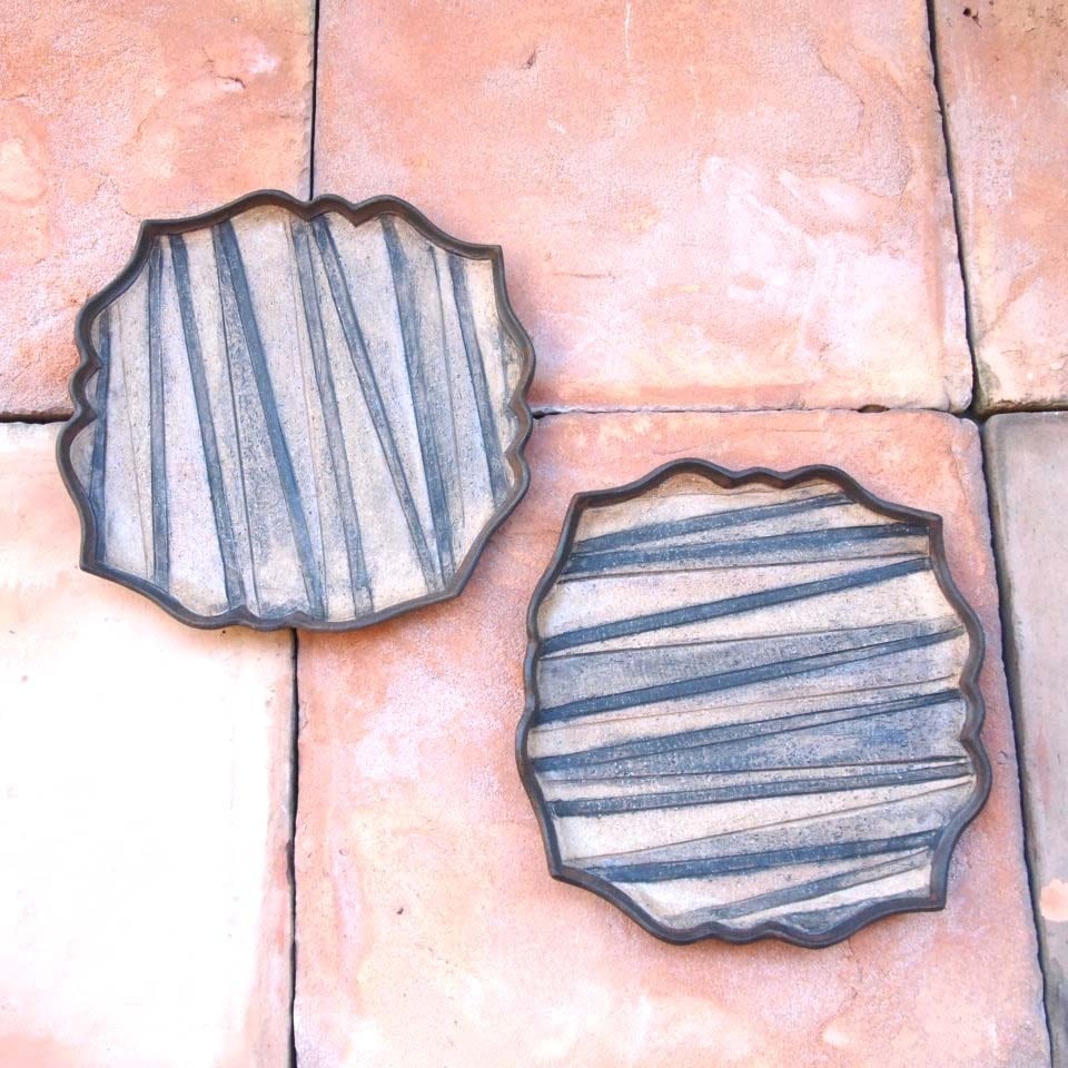 古角志奈帆(陶) フリル盛り皿