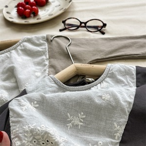 秋レース切り替え長袖Tシャツ2色