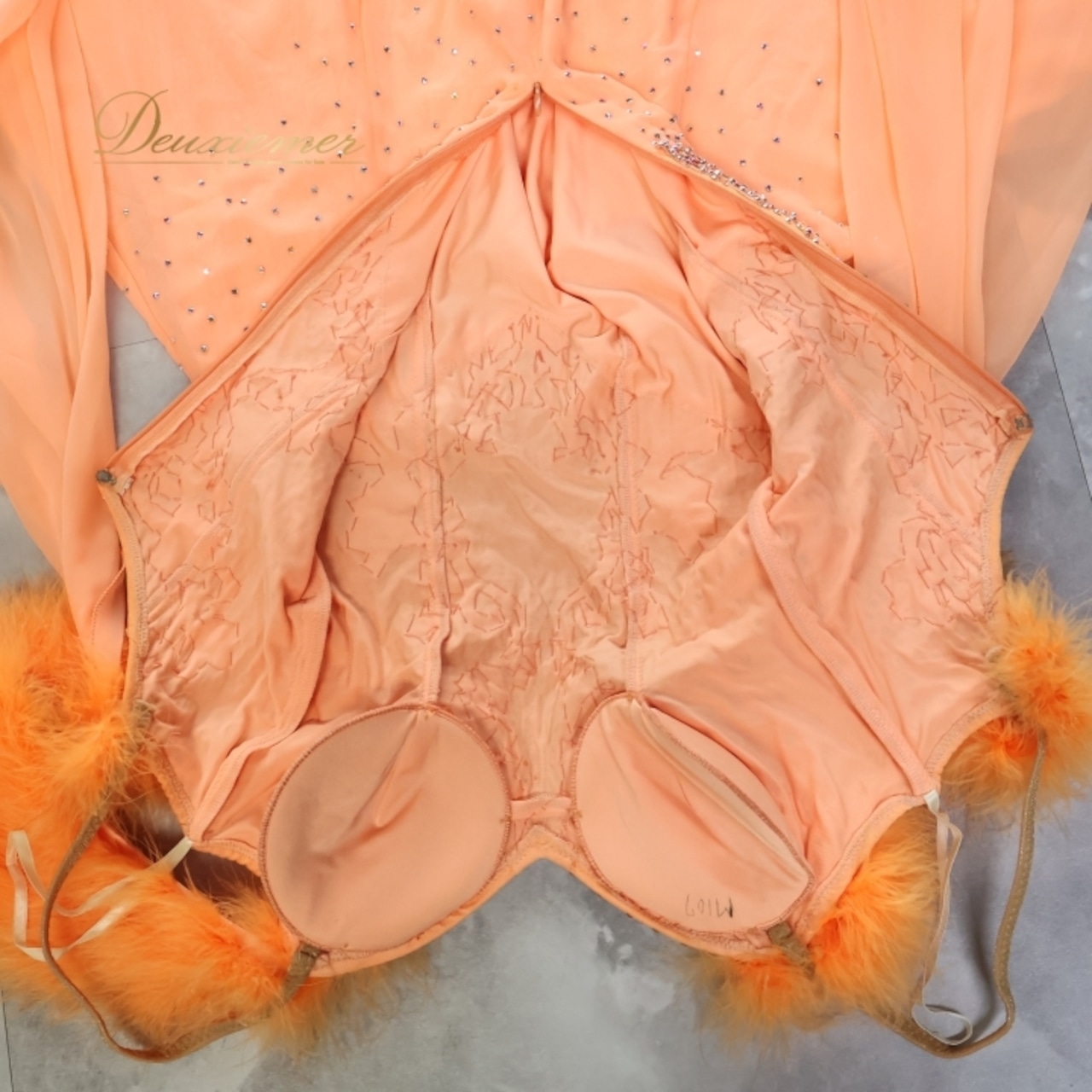 社交ダンス 衣装 白樺ドレス スタンダードドレス ドレス ワンピース スタンダード フロート ファー 蛍光 デモ 競技 ダンス パーティ 発表会 綺麗 オレンジ系 蛍光オレンジ フォーマル 軽量 上品 ダンス衣装 競技用ドレス 発表会用ドレス おしゃれ 可愛い