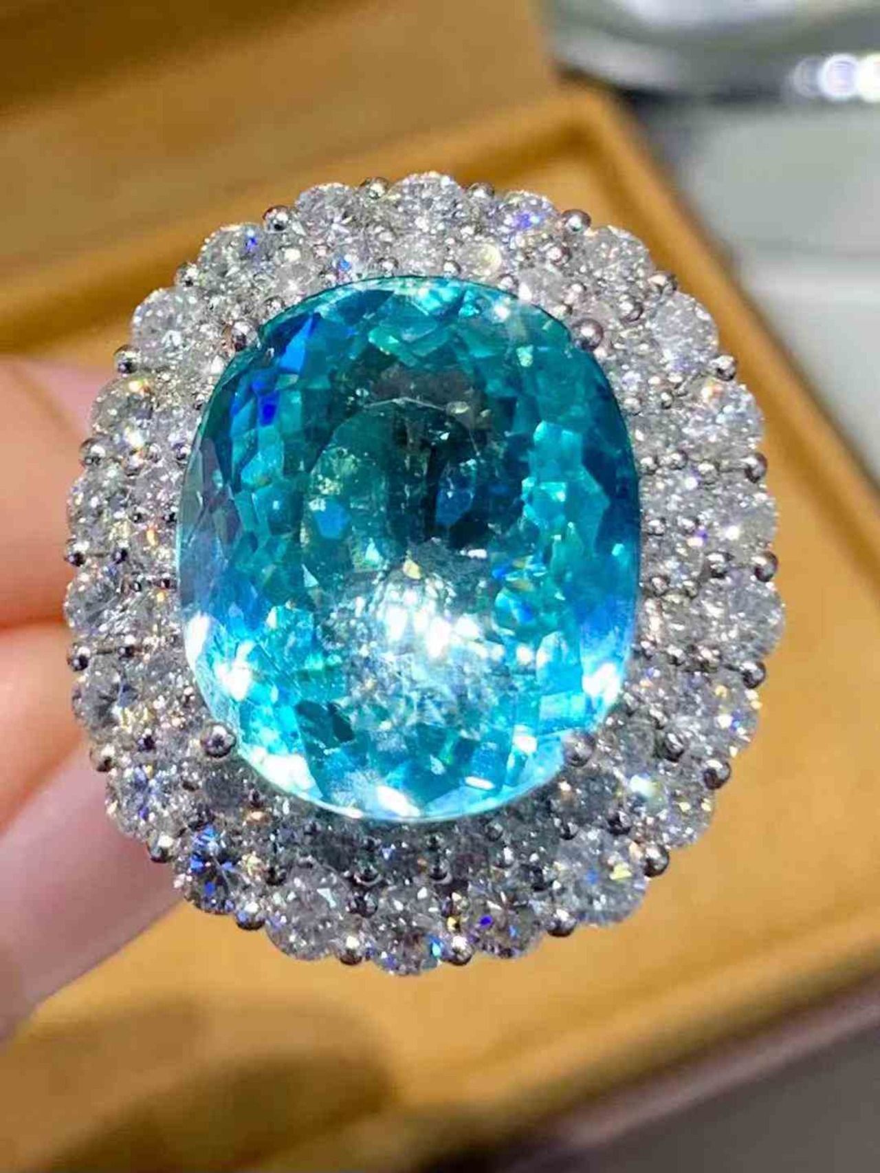 11.85ct AIGS認証 ネオンブルー パライバトルマリン リング/ペンダント 2WAY 「億の輝きを手に— 11.85カラットのガラス体 ...
