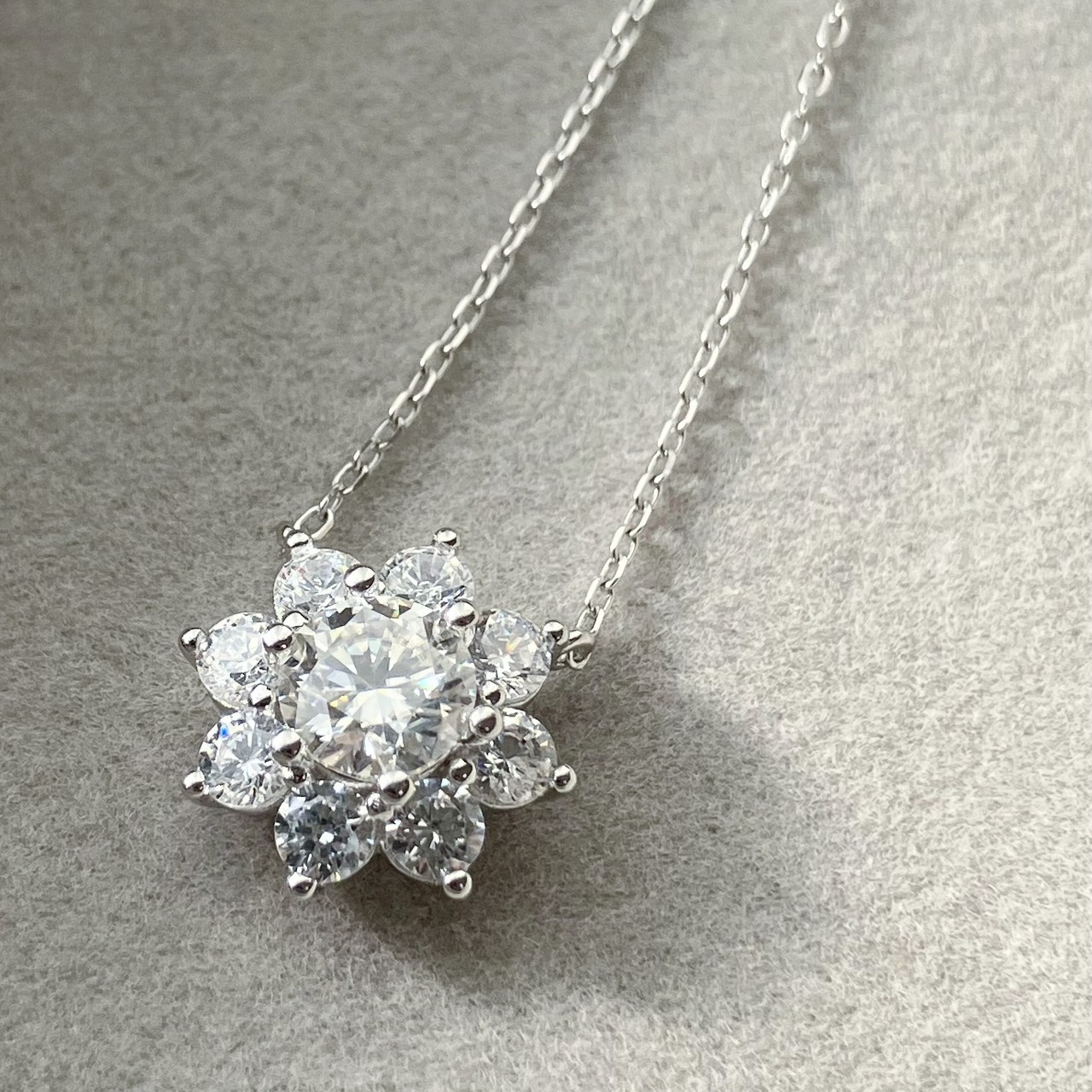 モアサナイト サンフラワーモチーフ ネックレス | Luna Jewelry┊モア 