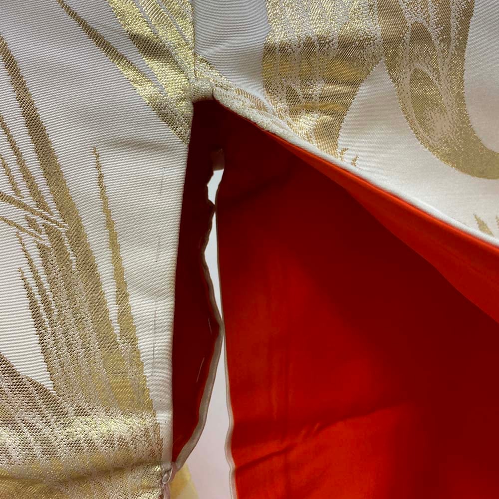 婚礼衣装　花嫁衣裳　白打掛　正絹　鶴　刺繍入り 色打掛 正絹 鶴 刺繍 白 シルバー 打掛 Mサイズ 裄64 花嫁衣裳