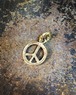 カザフスタンコイン使用　Peaceマークペンダント