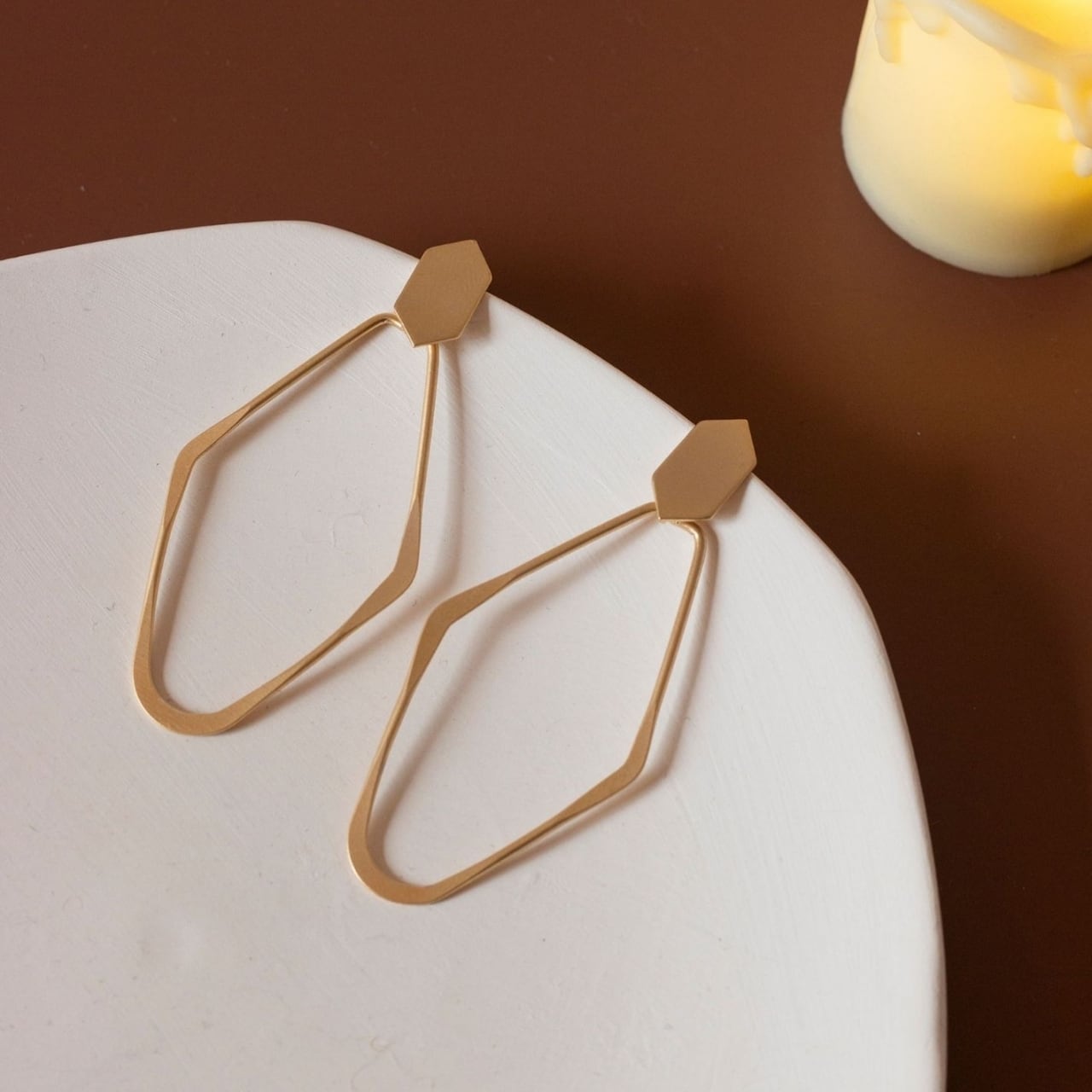 ヘキサゴンマットピアス A587