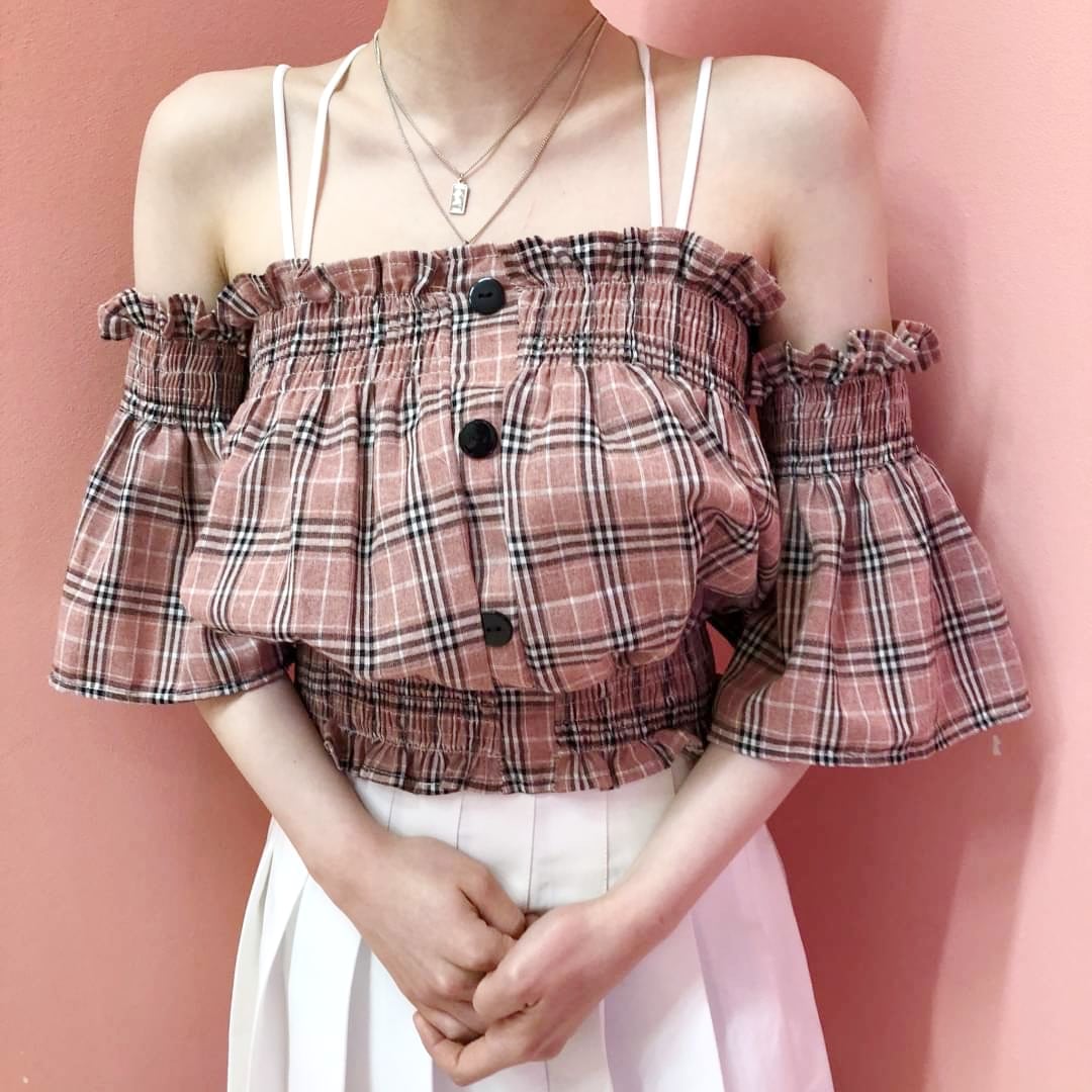 フラワーチェックオフショルトップス 70%OFF】ふんわり袖 チェックオフショルトップス(半袖