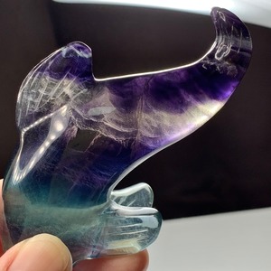 2.極上☆超透明！多彩な色合い☆イルカフローライト置物