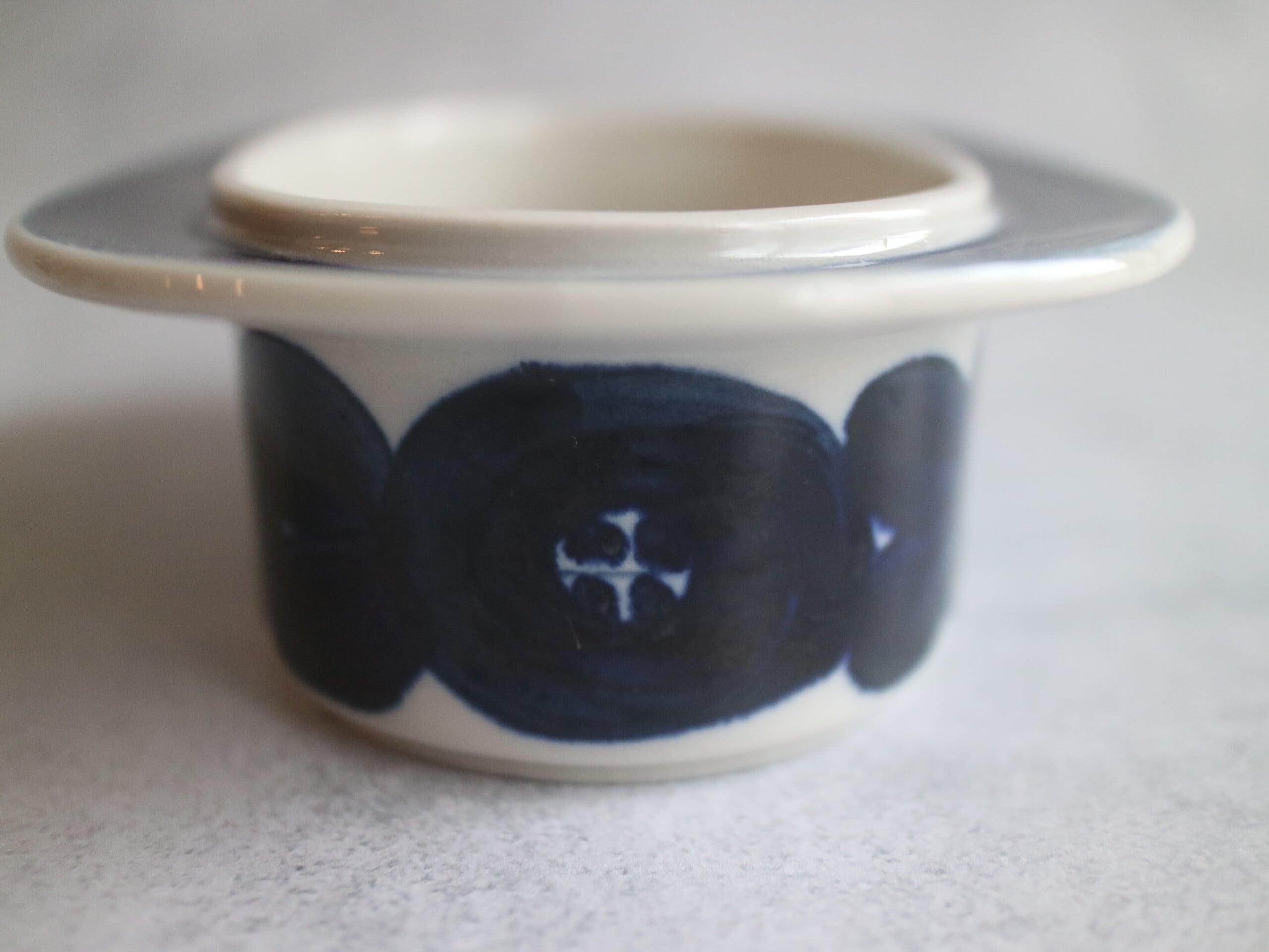 ARABIA / ANEMONE アネモネ / バターケース No.4965 | Taloni 〜北欧