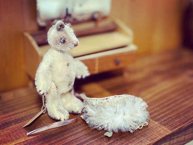 『Antique-Like』/Evelin