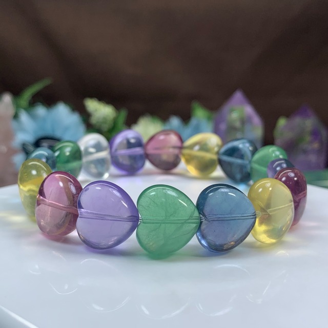 6.美発色☆ぷるんとしたフローライトハート ブレスレット