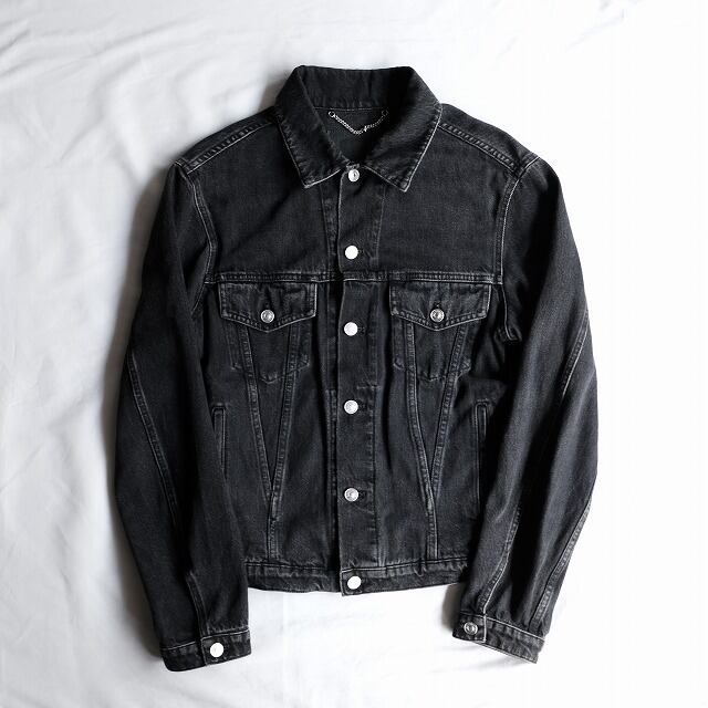 BALENCIAGA 2017 BLACK DENIM JACKET | safarionline