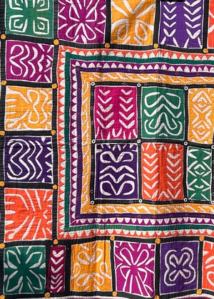 APPLIQUE RALLI QUILT_009