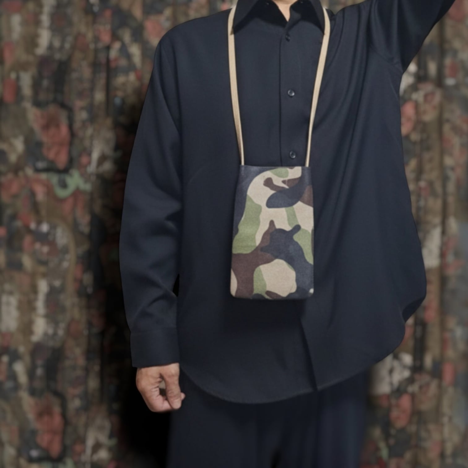 厚手牛革迷彩プリント|2WAYレザーネックポーチ