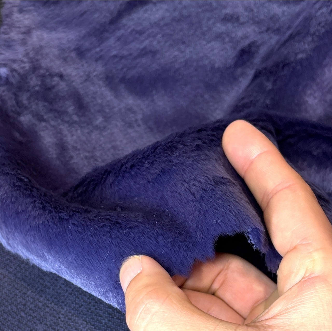 ★TC823◆1m◆アクリル混超滑らかエコファー生地◆グレープブルー系