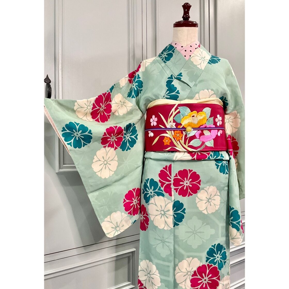 錆青磁色に三色桜文＊アンティーク小紋着物 A156 | Pay ID