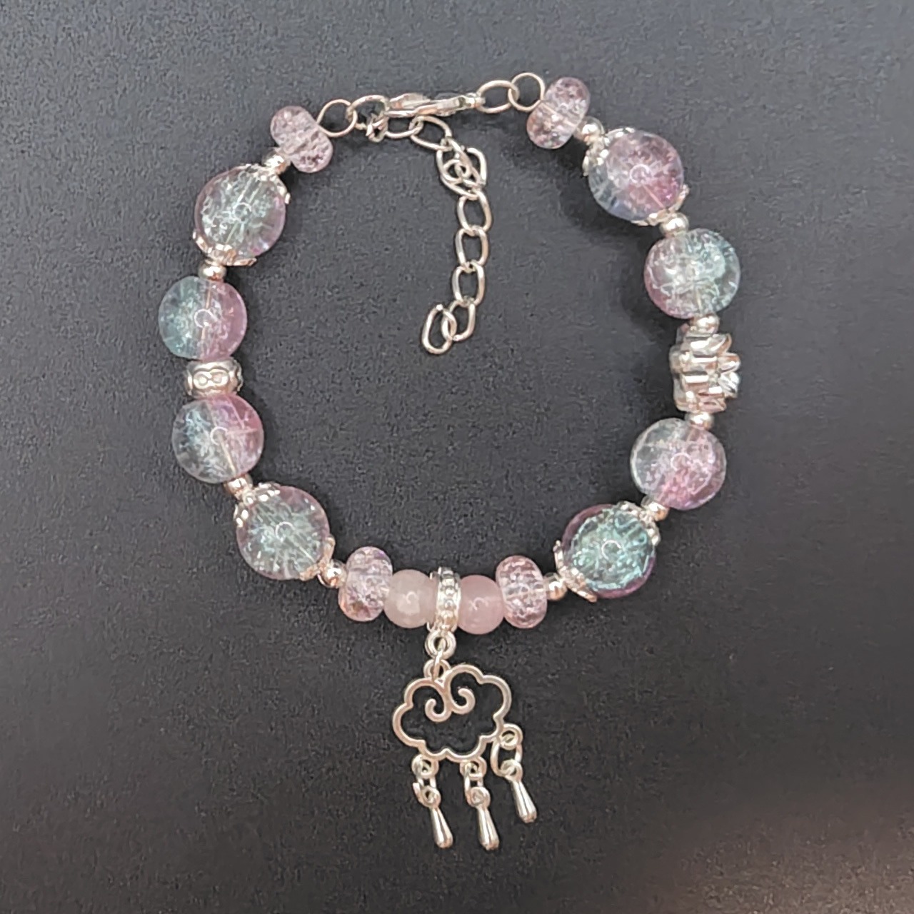 ふんわり雲と夢色パステルのファンタジーブレスレット(No.09)の画像02