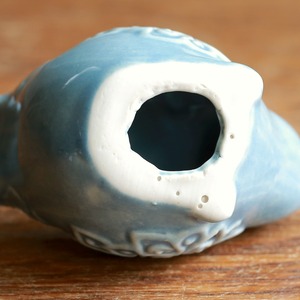 素敵な模様が美しい、ブルーの小鳥 2