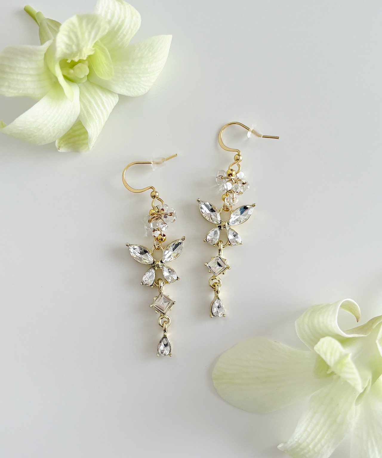 S I U R | butterfly tiera earring / pierce