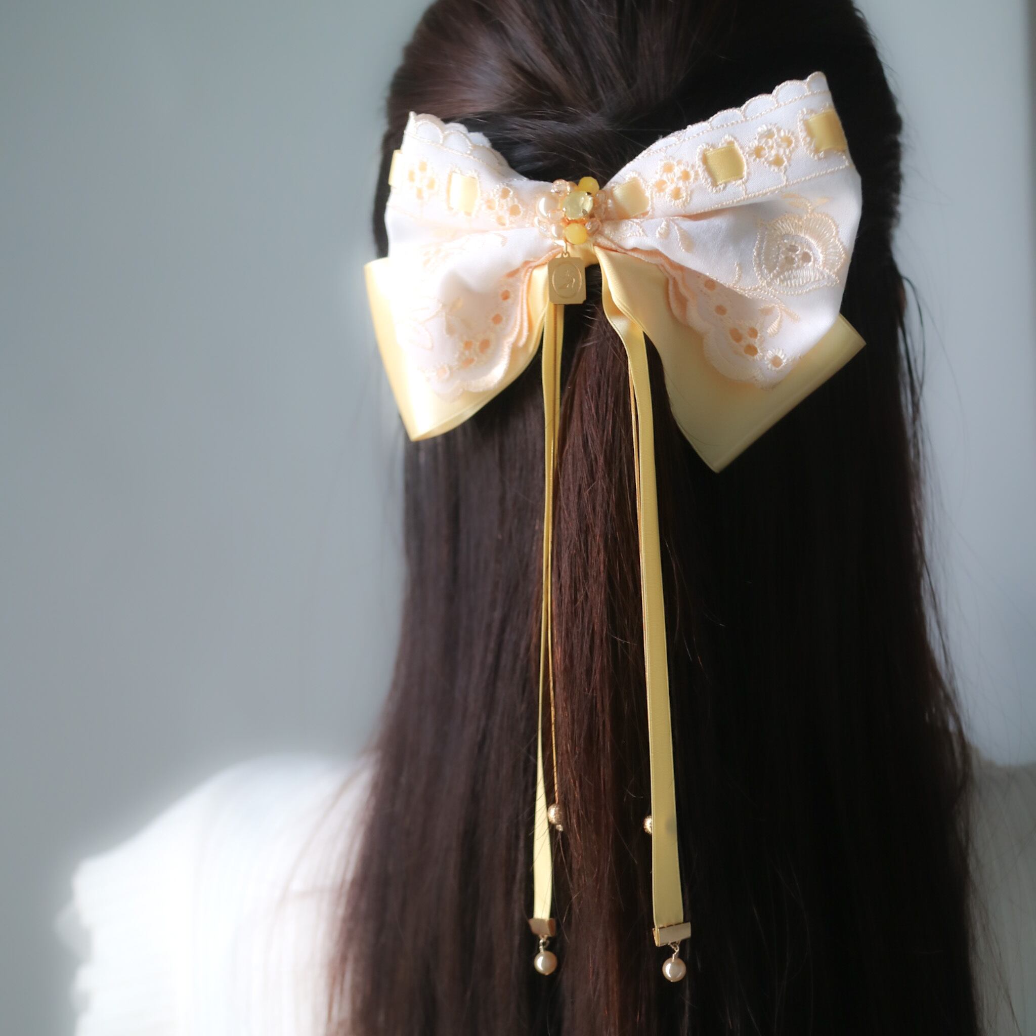 Lumière ― イエロー｜英国刺繍レース リボンクリップ