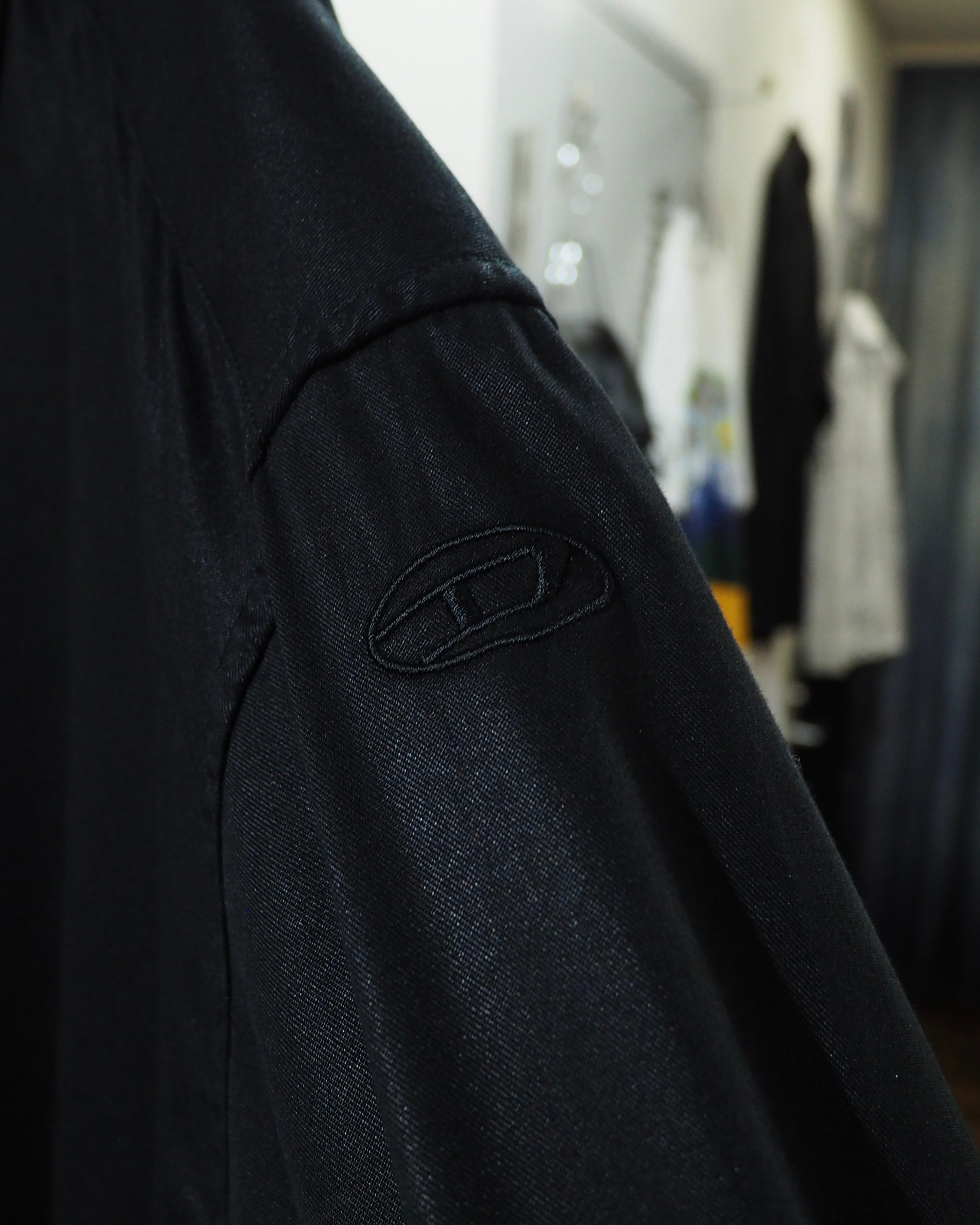 " DIESEL " D ‐ Logo Embroidery Black Drape Over Silhouette Shirt