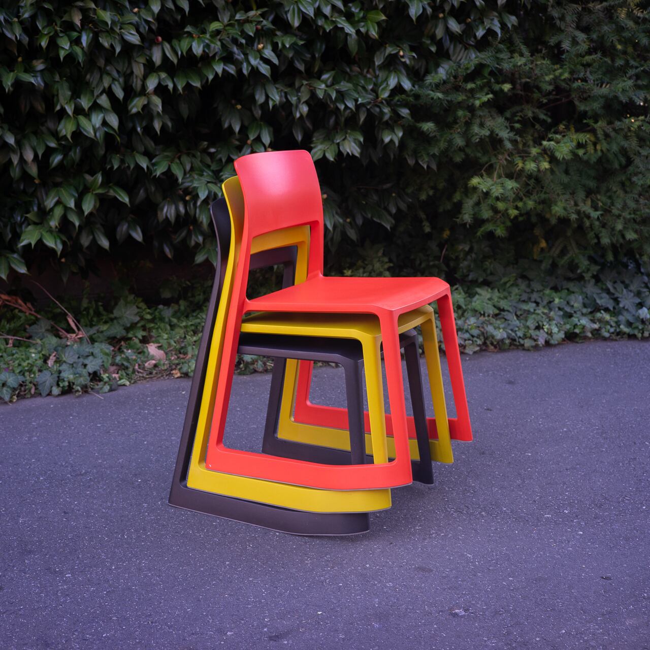 Vitra Tip Ton Black | トリノス-torinoth- | 新宿区神楽坂の