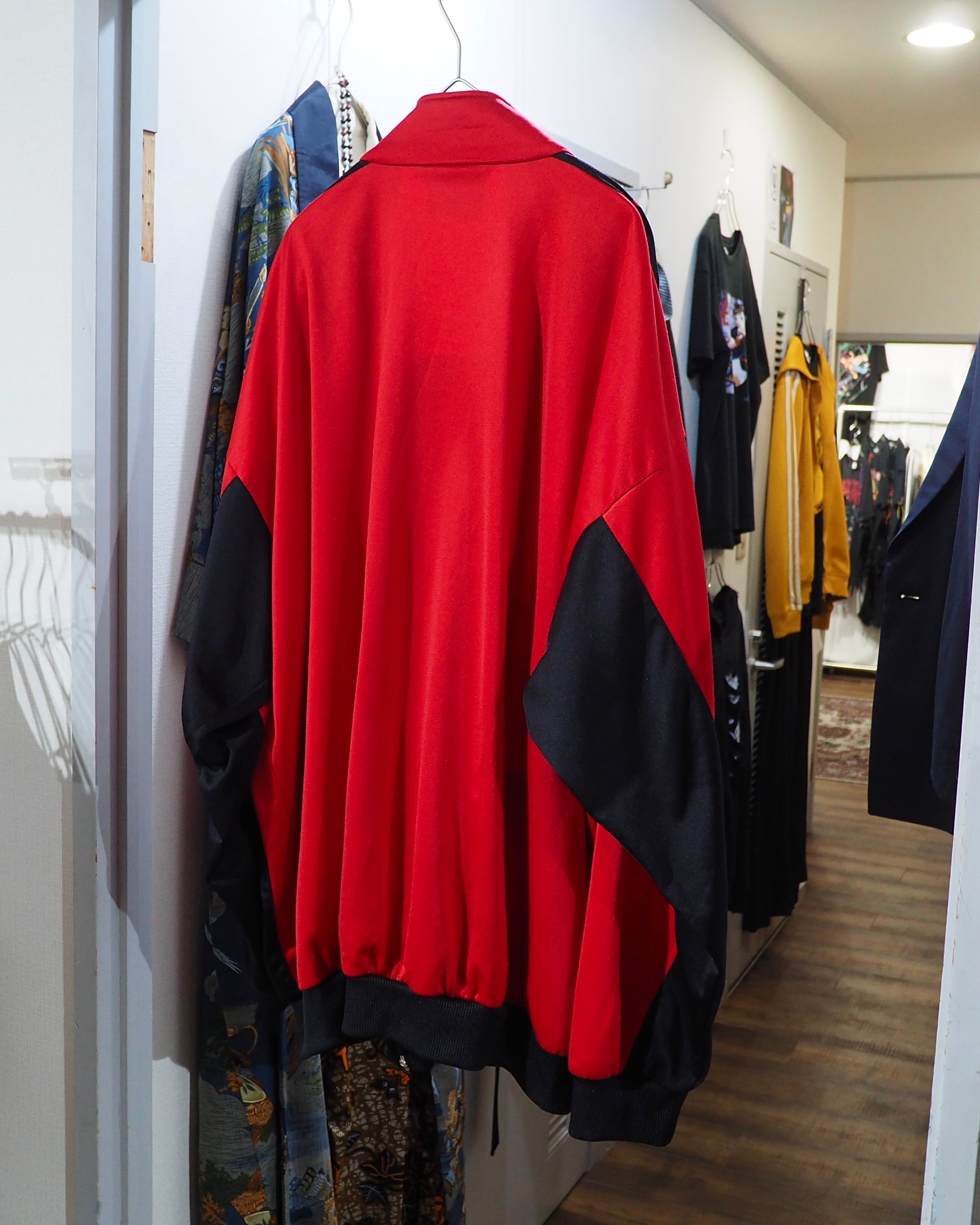 XXL " Old Reebok " Hand painted Custom Over silhouette vintage Track jacket
