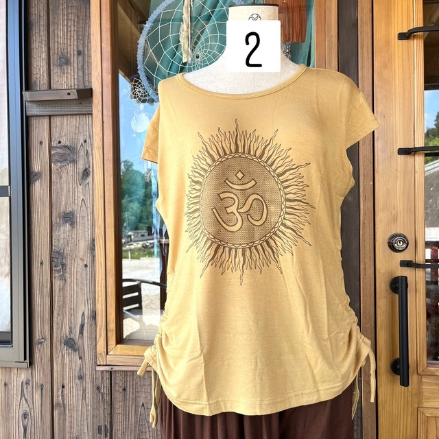 クシュクシュオームTシャツ