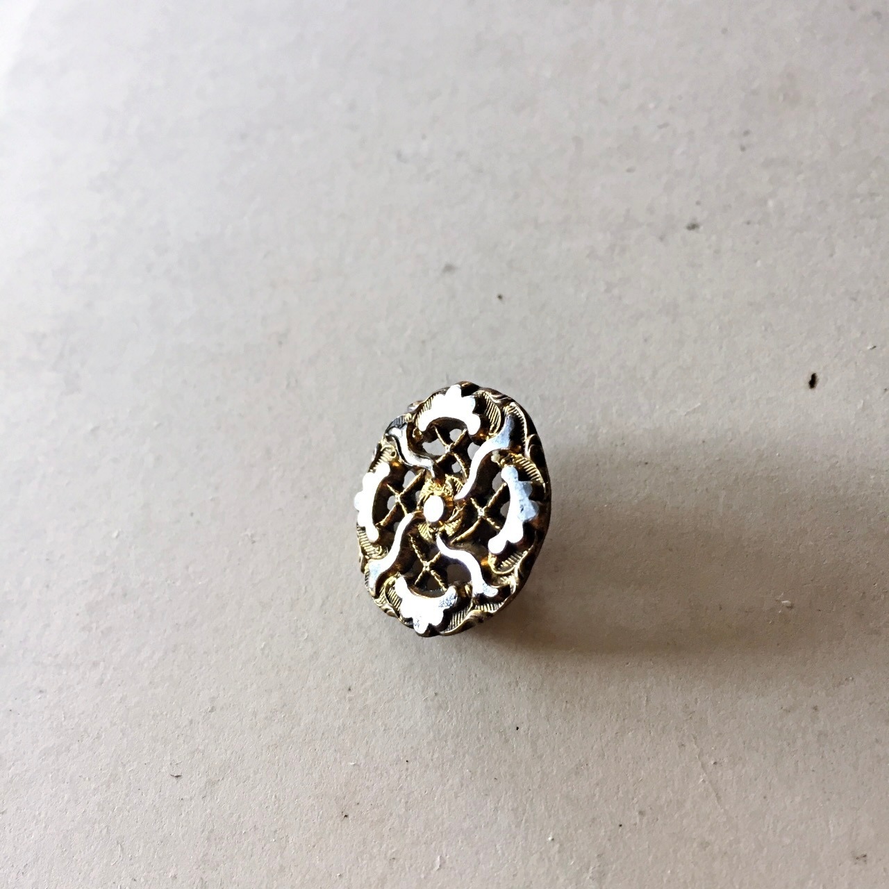 19世紀 フランス 1.7c 黒銀の雲と金の空とカットスチールボタンb アンティーク