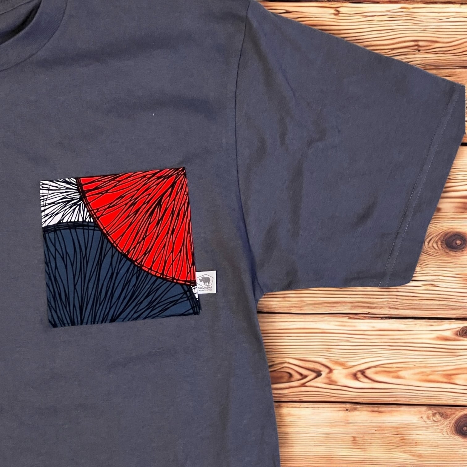 ポケットTシャツ=navy sun=