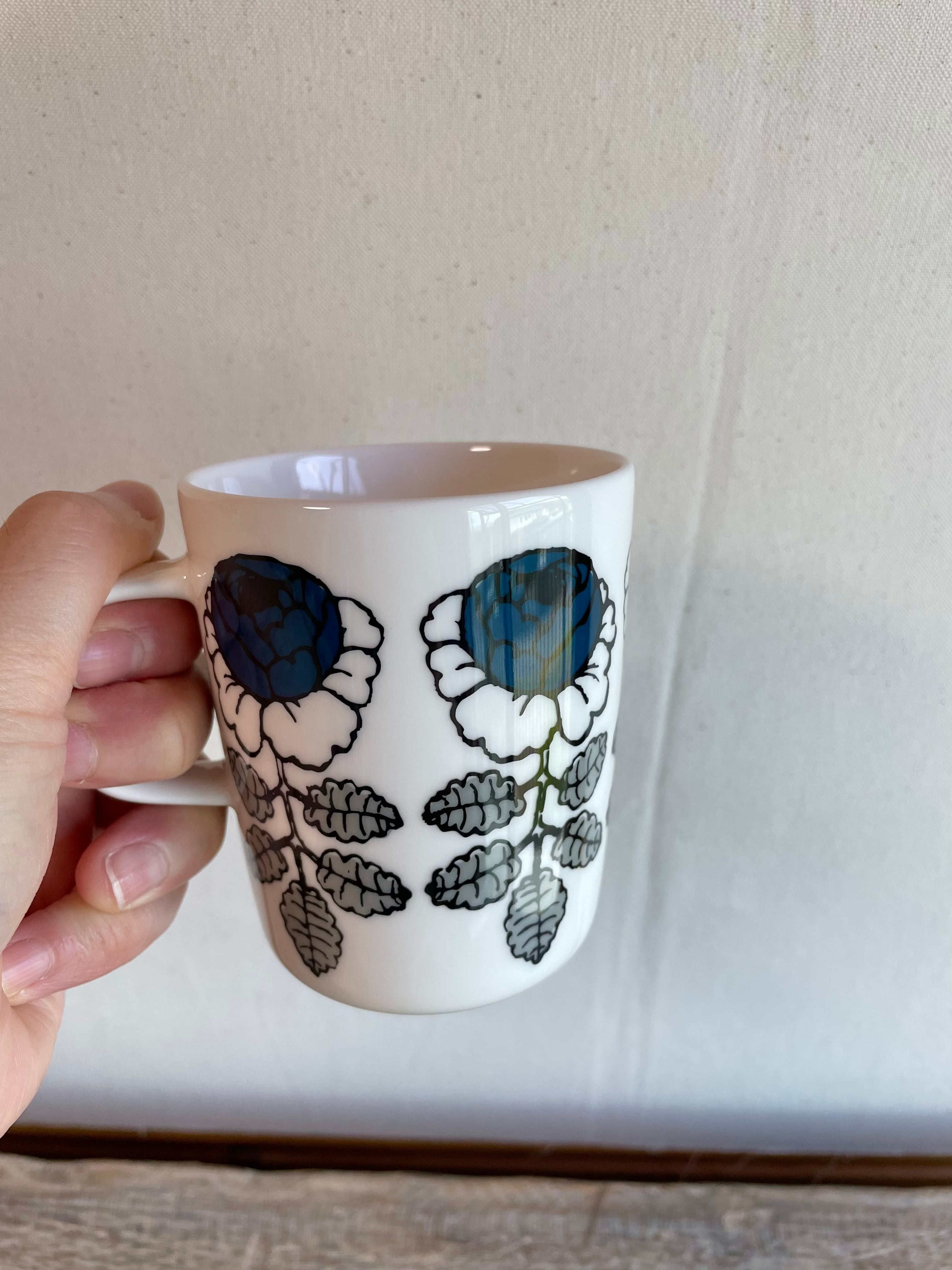 フィンランド限定】MARIMEKKO マリメッコ/ Vihkiruusu フィンランド限定】MARIMEKKO マリメッコ/ Vihkiruusu