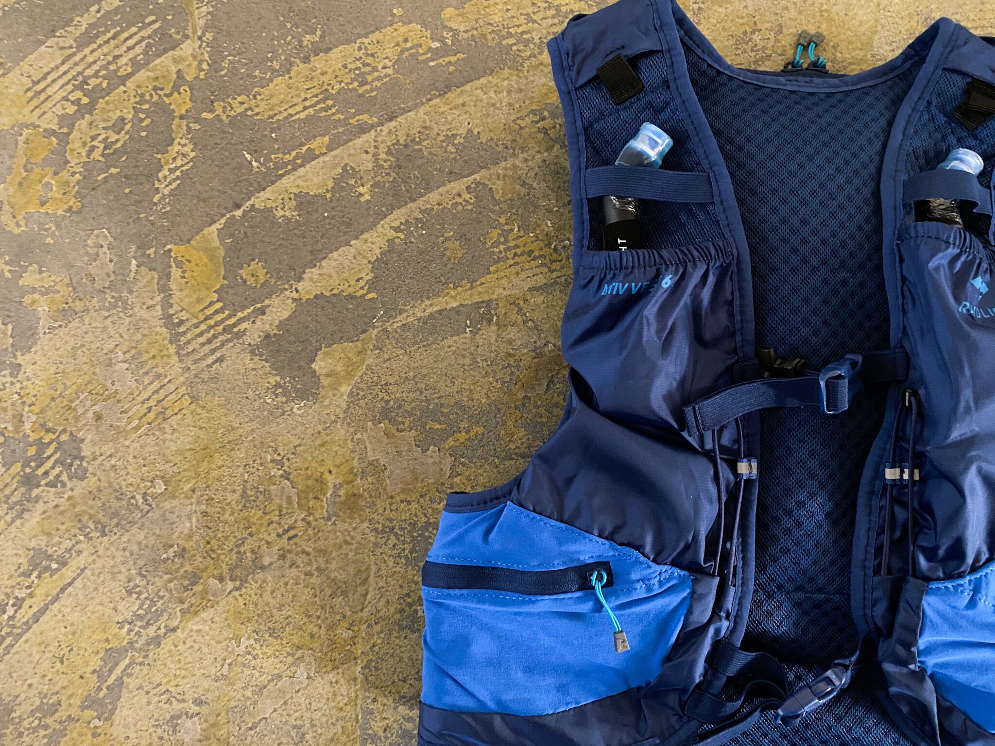 いたします Raidlight Responsiv 6L ユニセックス：サンガ レイド