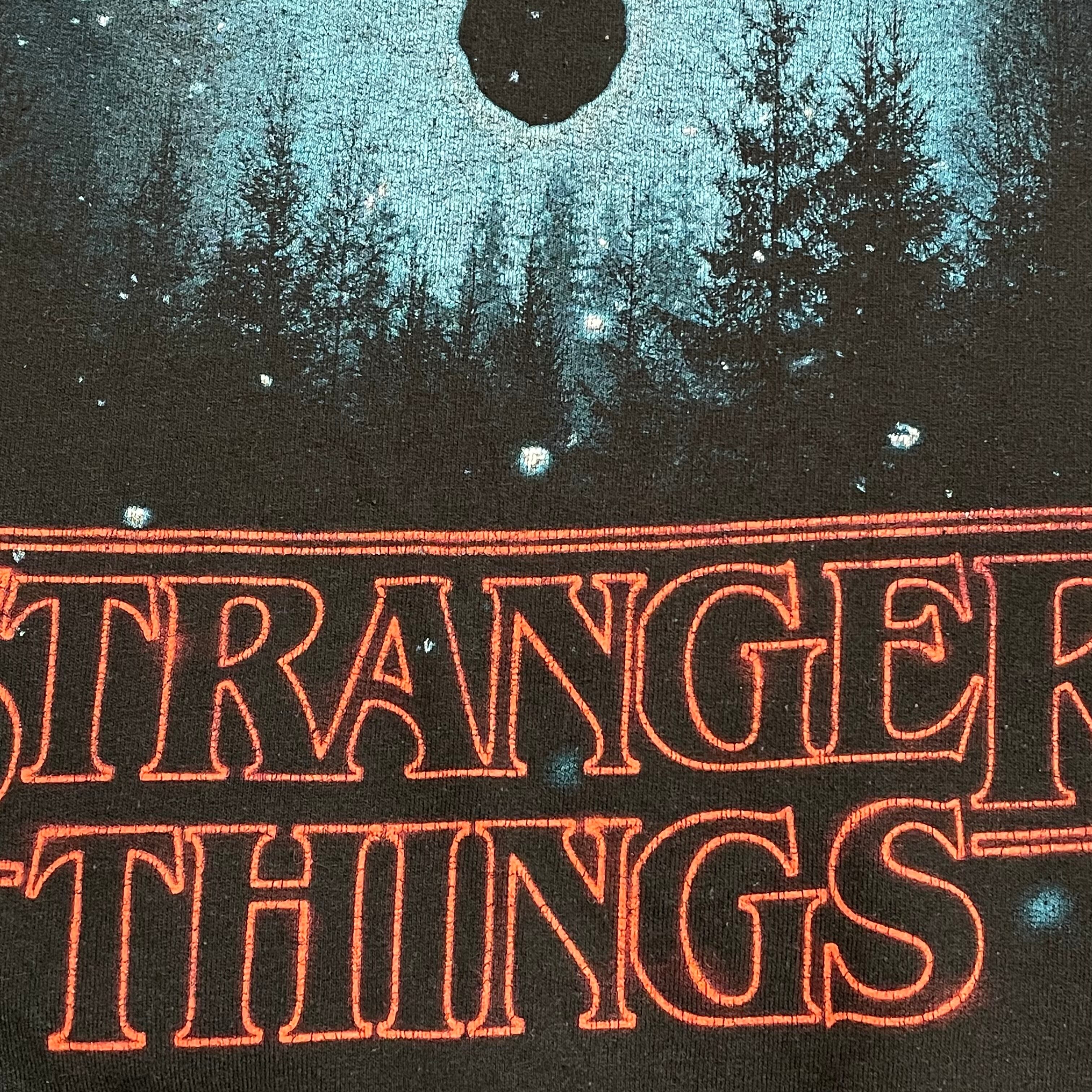 stranger things ストレンジャーシングス Netflix 公式 L