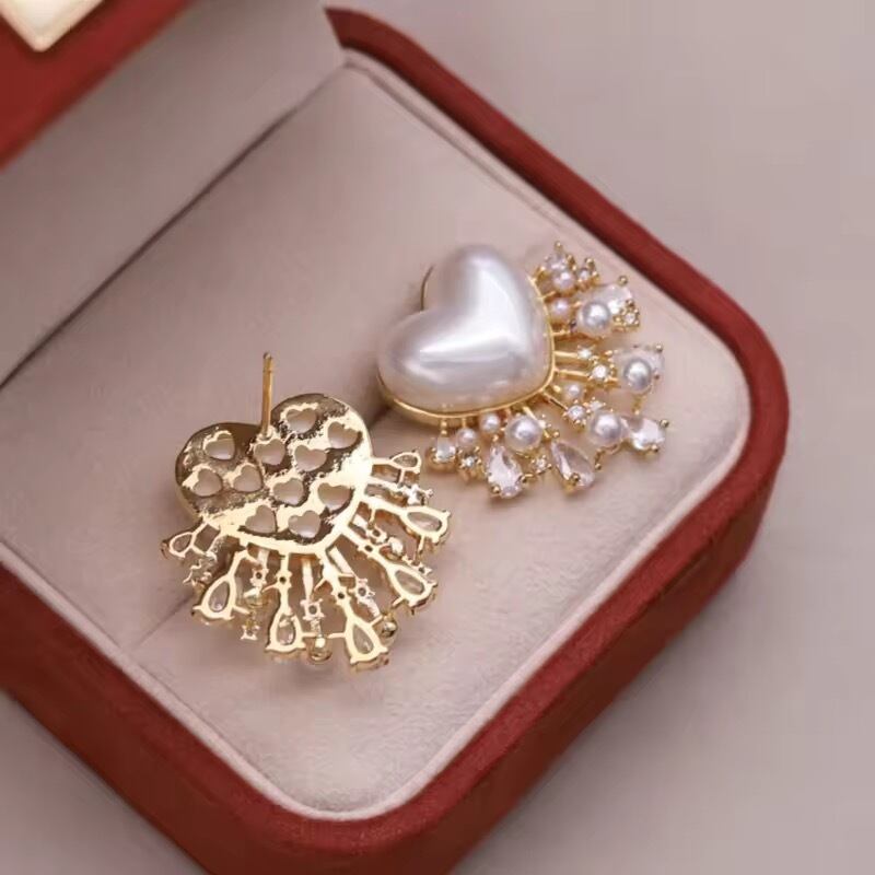 ハートパール調 ビジューピアス ハートパールビジューピアス（一ヶ月程でお届け） | milkyfleur