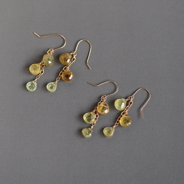 グロッシュラーガーネットのシャンデリアピアス｜14Kgf｜イヤリング変更可