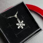【ホリデーボックス】雪の結晶ピアス・イヤリング＆ネックレスセット サージカルステンレス316L k16gp クリスマス