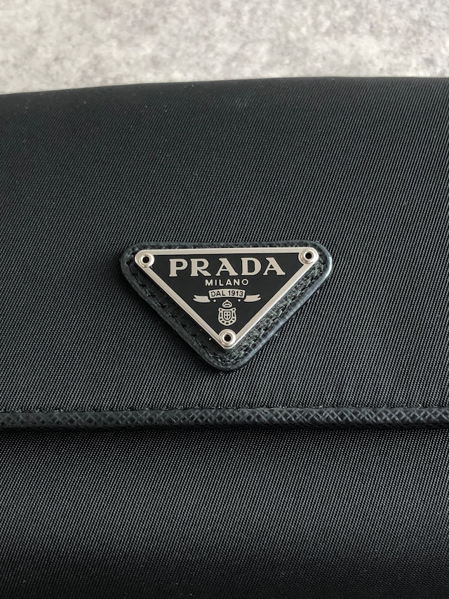 63800 PRADA プラダ 財布 ブラック トライアングルロゴ ナイロン パイピング 二つ折り財布 vintage ヴィンテージ オールド bg5sit