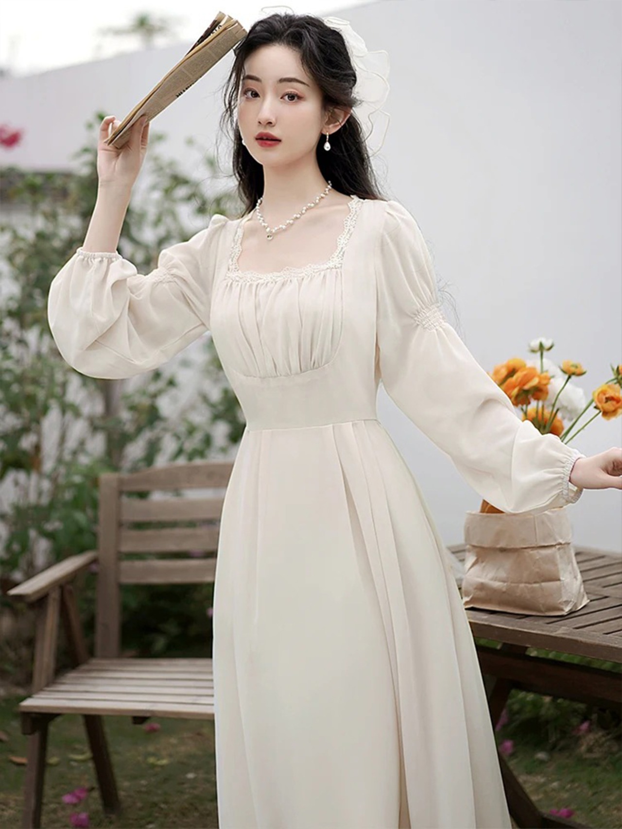 【0131】Lace Square Collar Long Sleeve Dress