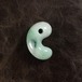 糸魚川翡翠 美翠 まがたま 勾玉  8.3g Green marble Jadeite Magatama 