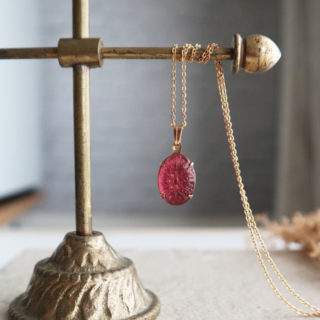 ドイツ製！フロストガラスのフラワーネックレス　金アレ対応