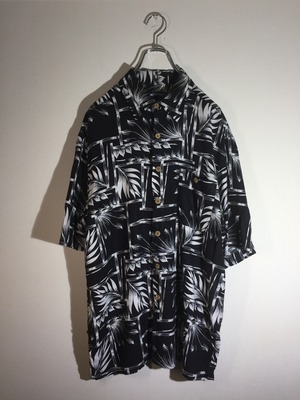 総柄 アロハシャツ モンステラ柄