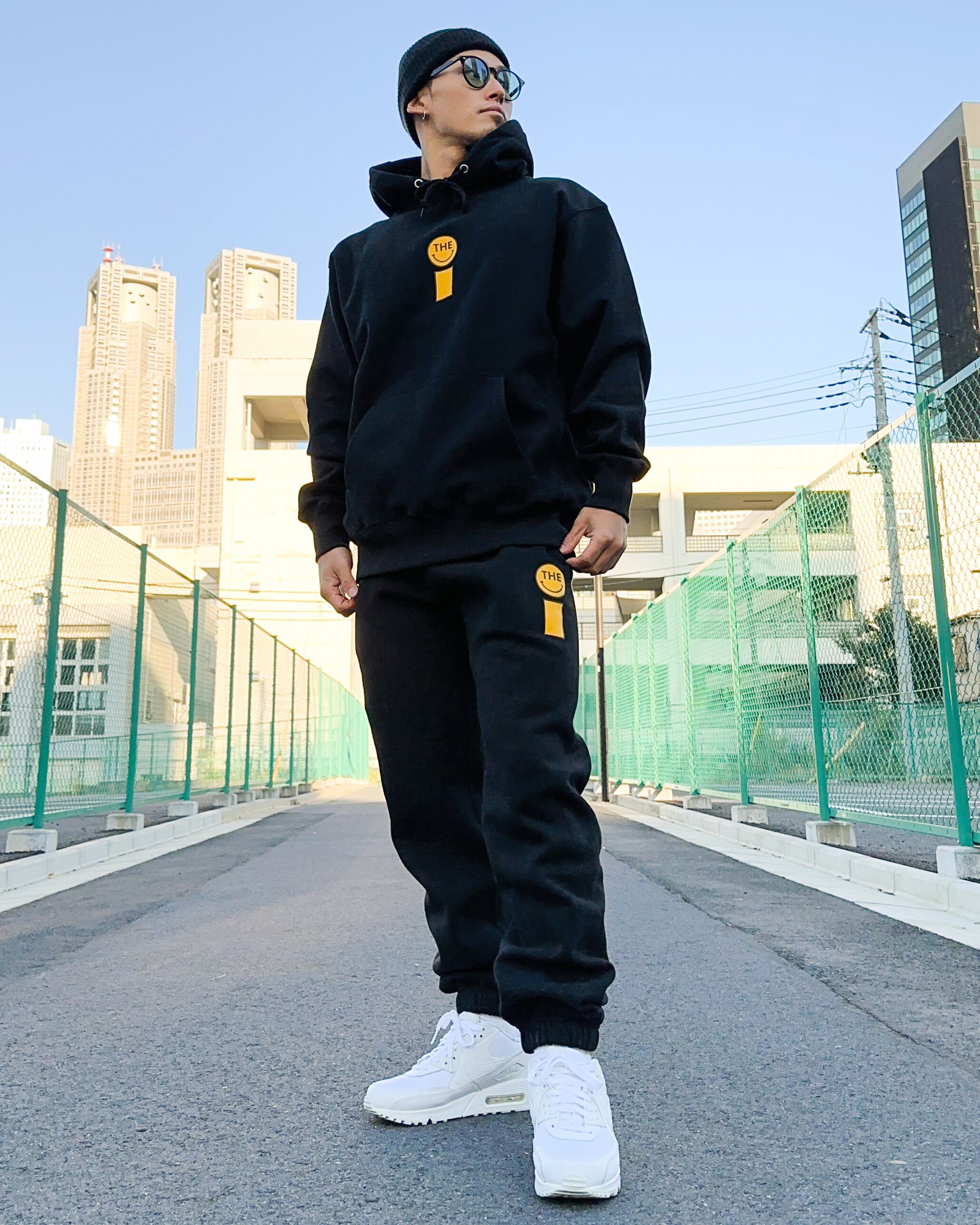 THEi SMILEY HEAVY WEIGHT SWEAT PANTS - BLACK | THEi Official Online Store -  ジアイ公式オンラインストア - THEi