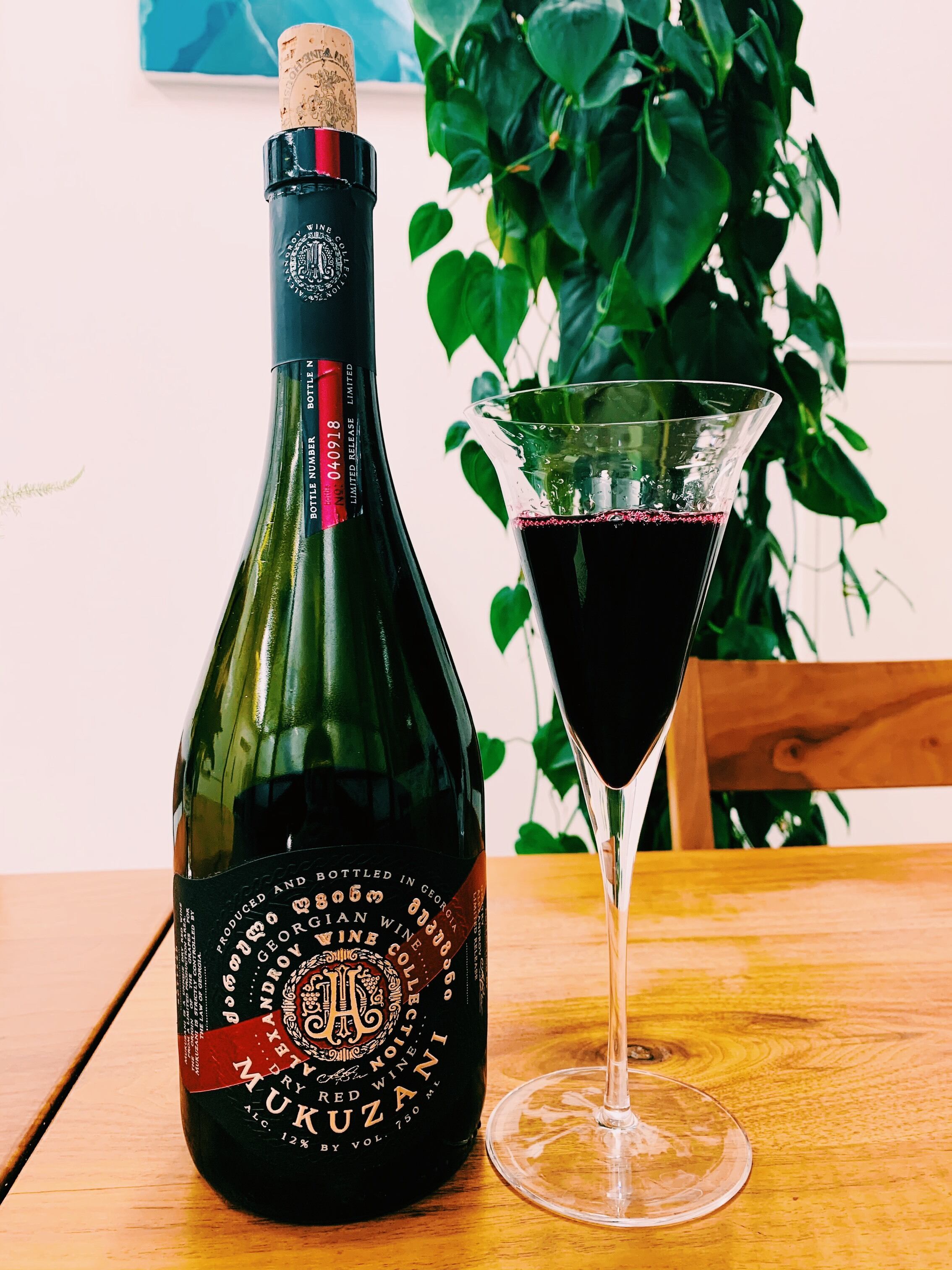 ギフト】辛口ジョージアワイン赤（Mukuzani)+プリザードフラワー
