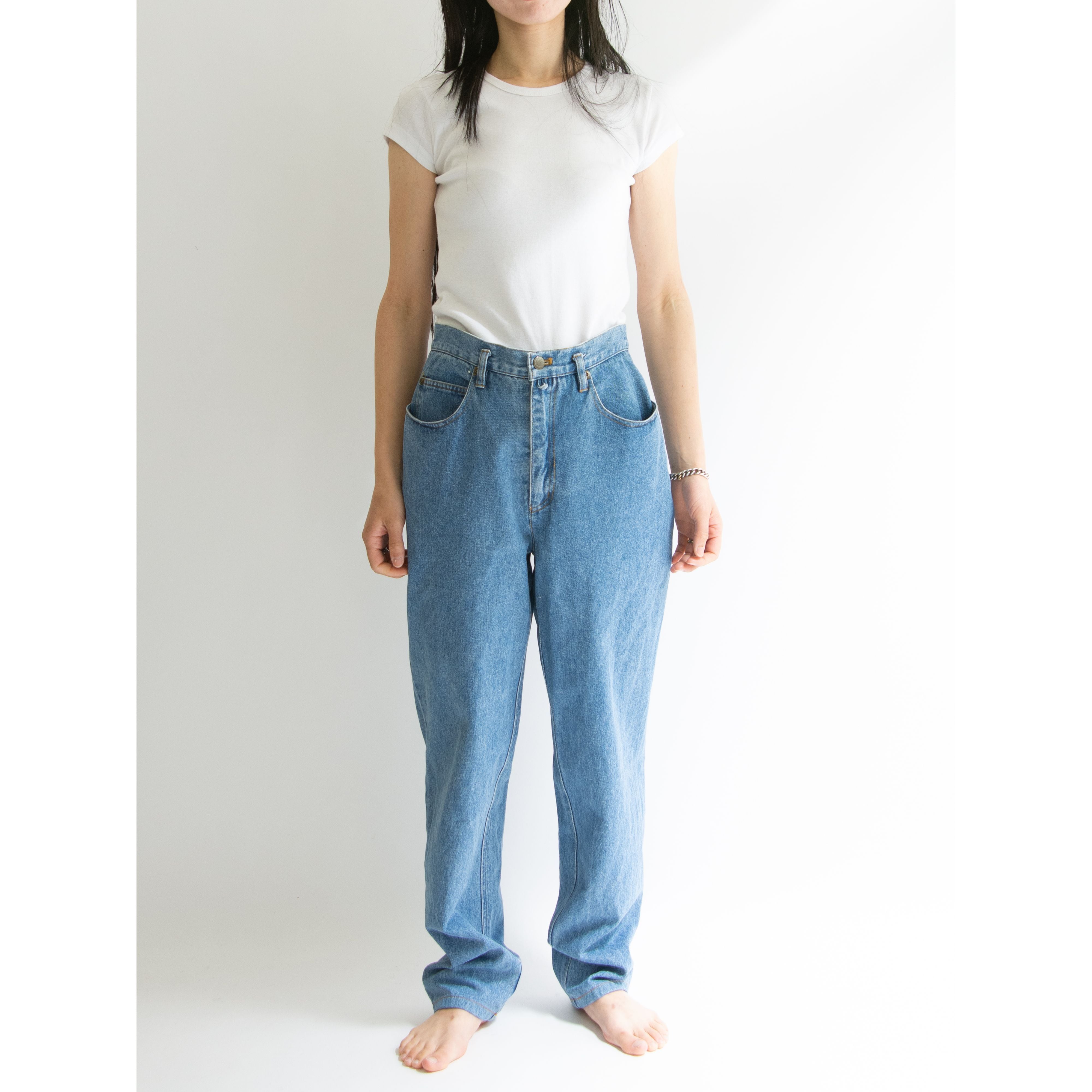 美品】DKNY JEANS デニムジーンズ サイズ33 コットン100%-