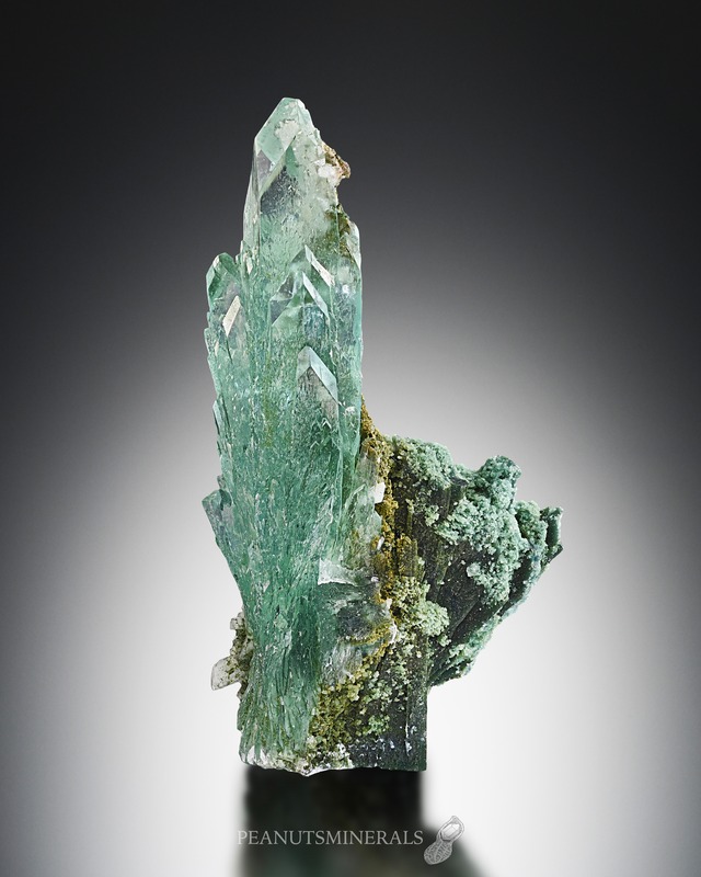 アポフィライト / スティルバイト / カルセドニー【Apophyllite with Stilbite on Chalcedony】インド産